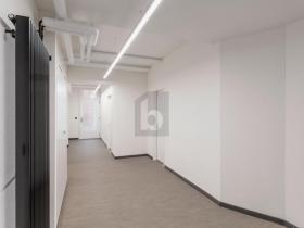 Oficina del doctor Goldau En Renta Suiza