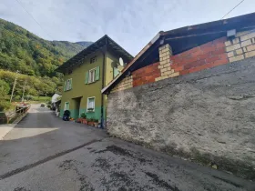 Enebolig til salgs i Osogna, Sveits