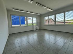 オフィススペース ズフィコン スイス