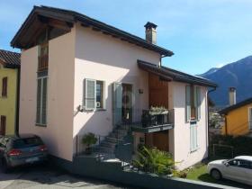 Einfamilienhaus zu verkaufen in Gordola, Schweiz