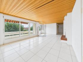 Floor Apartment for sale in Lengnau, Switzerland