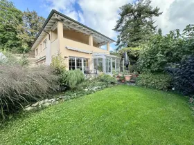 Vrijstaand huis te koop in Reinach, Zwitserland