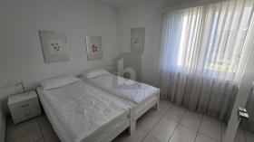 zemin apartman Orselina Satılık İsviçre