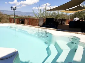 Sorház eladó a  oldalon. Epautheyres, Svájc Sorház eladó a  oldalon. Epautheyres, Svájc