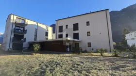 apartamento andar à venda em Iragna, Suíça