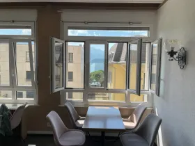 Gasztronómia kiadó a  oldalon. Montreux, Svájc