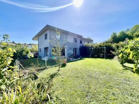 Terraced houses for sale in Yverdon-les-Bains, Switzerland Terraced houses for sale in Yverdon-les-Bains, Switzerland