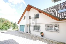 Apartamento sótão para alugar em Lommiswil, Suíça Apartamento sótão para alugar em Lommiswil, Suíça