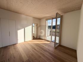 Квартира на первом этаже в аренду в Золликон-Золликерберг, Швейцария Квартира на первом этаже в аренду в Золликон-Золликерберг, Швейцария