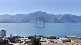 Lapos eladó a  oldalon. Montreux, Svájc