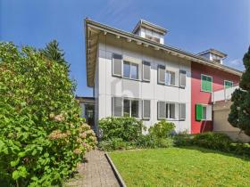 Reihenhaus zu vermieten in Wil, Schweiz