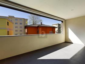 Lapos Bellinzona Eladó Svájc