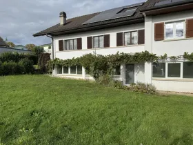 Praxis zu vermieten in Les Friques, Schweiz