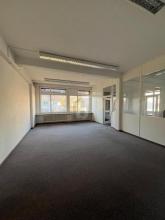 Офисное помещение в аренду в Рафз, Швейцария Офисное помещение в аренду в Рафз, Швейцария