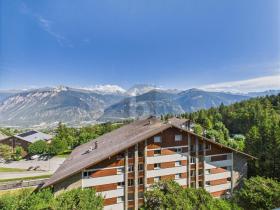 Etagenwohnung zu verkaufen in Linse, Schweiz Etagenwohnung zu verkaufen in Linse, Schweiz
