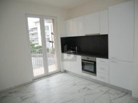 Casa multifamiliar Biel Venda Suíça