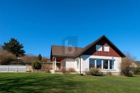 Detached house for sale in Lucens, Switzerland