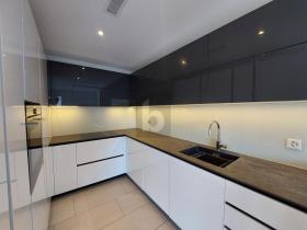 Lapos Wil Kiadó Svájc