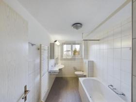 Floor Apartment Scherzingen for rent Switzerland