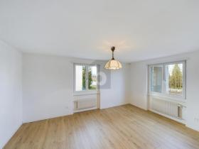 Floor Apartment Scherzingen for rent Switzerland