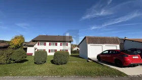 Enebolig til salgs i Les Genevez (JU), Sveits Enebolig til salgs i Les Genevez (JU), Sveits