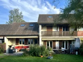 casa bifamiliare in vendita a Avusy-Sézegnin, Svizzera