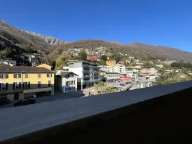 Lapos kiadó a  oldalon. Brissago, Svájc