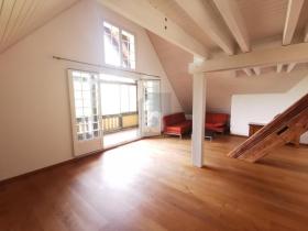 Duplex flat te huur in Zwingen, Zwitserland Duplex flat te huur in Zwingen, Zwitserland