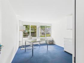 Doctor's office Stans for rent Switzerland