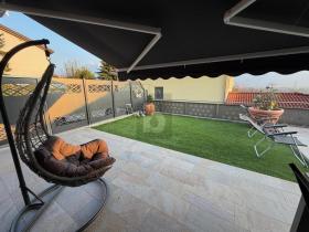 Önálló ház Cugnasco Eladó Svájc