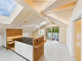 Dachgeschosswohnung zu vermieten in Degersheim, Schweiz