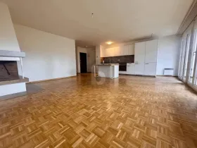 Etagenwohnung zu vermieten in Rolle, Schweiz