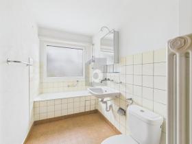 Dachgeschosswohnung Reigoldswil zu kaufen Schweiz