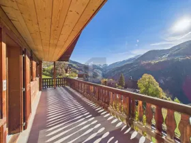 Etagenwohnung zu vermieten in Maladers, Schweiz