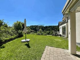 Begane grond flat Stallikon Te Koop Zwitserland