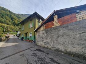 Vrijstaand huis te koop in Osogna, Zwitserland