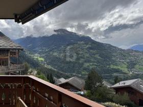 Ground floor apartment for sale in Veysonnaz, Switzerland Ground floor apartment for sale in Veysonnaz, Switzerland