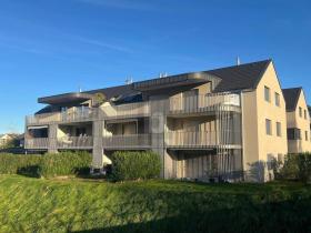 Penthouse kiadó a oldalon. Oberriet, Svájc Penthouse kiadó a oldalon. Oberriet, Svájc