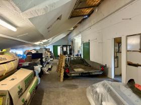 Csarnok Samstagern Kiadó Svájc