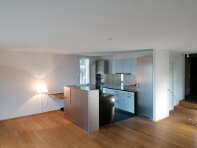 フラット ムッテンツ  スイス