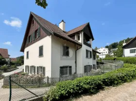 Leilighet over 2 plan til leie i Oetwil am See, Sveits