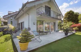 Dvojna kuća za prodaju u Chigny, Švicarska