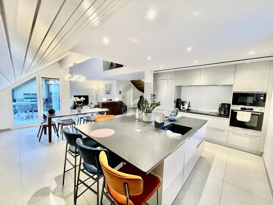 Двухуровневая квартира Вич Продажа Швейцария