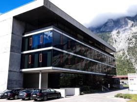 オフィススペース エムズ スイス