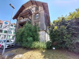 Többcsaládos eladó a  oldalon. Malters, Svájc