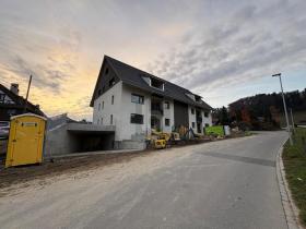 شقة في الطابق الأرضي للإيجار في Wil, سويسرا