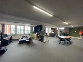 オフィススペース 賃貸 で ビショフセル, スイス