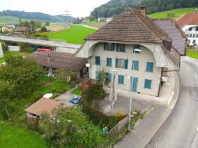 Casa multifamiliar à venda em Hermiswil, Suíça Casa multifamiliar à venda em Hermiswil, Suíça