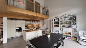 منزل من طابق واحد للإيجار في Courroux, سويسرا