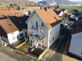 Casa multifamiliar à venda em Niederbipp, Suíça